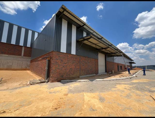 495M² WAREHOUSE TO LET IN LASER PARK